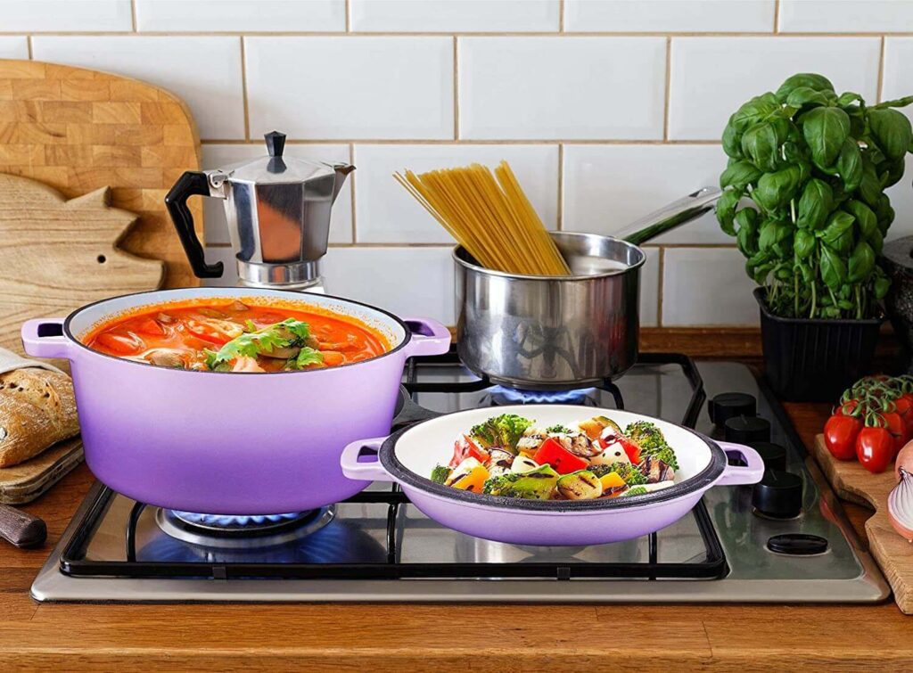 Top 10 Best Dutch Ovens Reviews - Cuisine Stuff